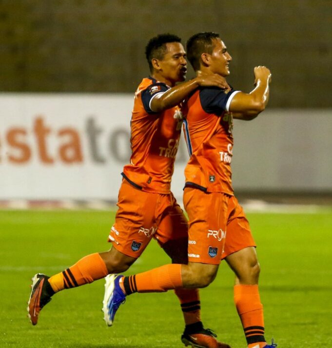 Cristal dejó en bandeja a Universitario el liderazgo del Apertura al caer con Vallejo 2-1 en Trujillo
