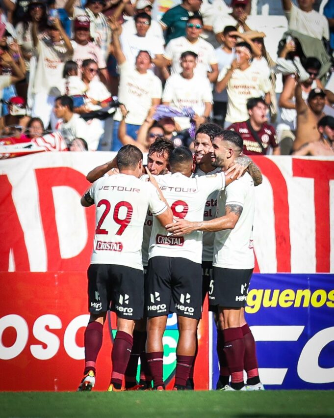 Universitario volvió a la punta del Apertura al imponerse a Unión Comercio 2-1