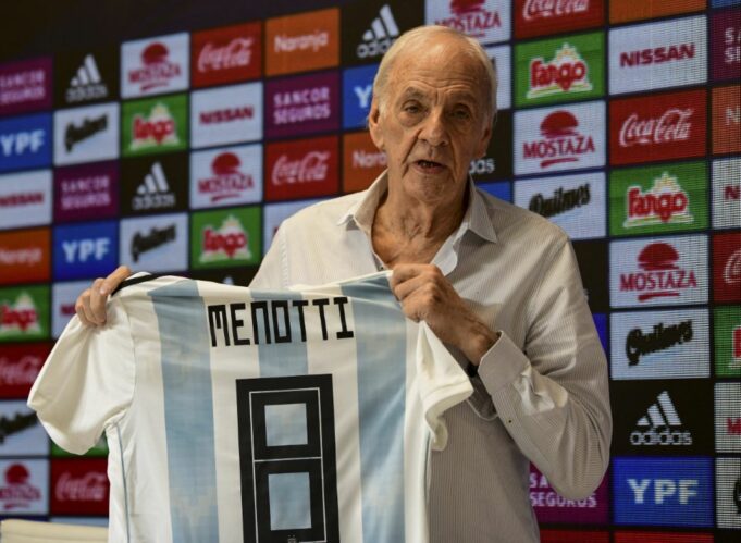 Falleció técnico argentino César Luis Menotti a los 85 años de edad