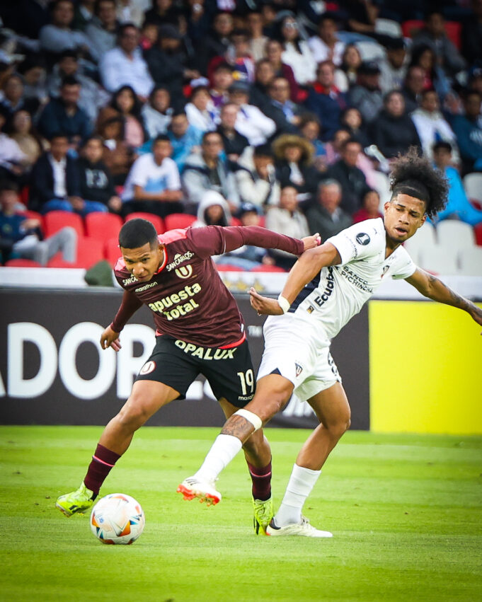 Universitario cayó ante LDU en Quito 2-0 y le dijo adiós a la Copa Sudamericana