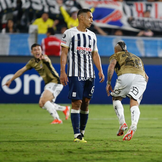 Alianza Lima casi eliminado tras empate con Colo Colo 1-1 de local