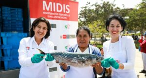 Midis y SNP entregan cuatro toneladas de pescado bonito a comedores populares y ollas comunes de Lima Sur