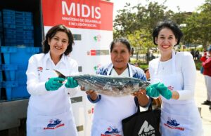 Midis y SNP entregan cuatro toneladas de pescado bonito a comedores populares y ollas comunes de Lima Sur