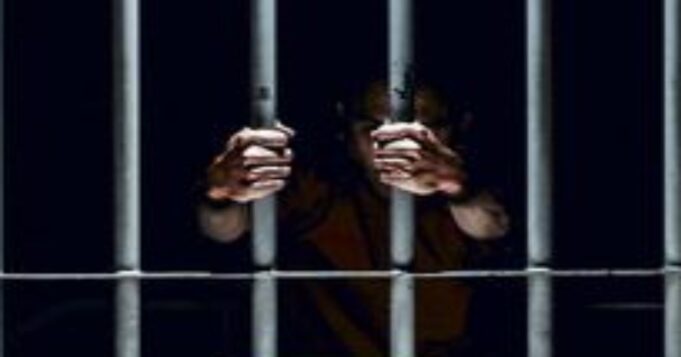 Dictan prisión para sujeto que asaltó a un policía en Villa El Salvador