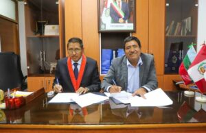 Gilmer Horna firma acuerdo de cooperación con el Ministerio Público en Amazonas