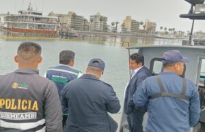Callao: Fiscalía investiga la aparición de manchas de residuos oleosos en el mar de La Punta