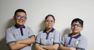 Niños ingresan a la universidad y le dedican su logro a sus madres