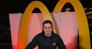 Comunicador Tony Javier anunciará a nominados de la décima edición de Premios Heat, con estrellas de la música latina