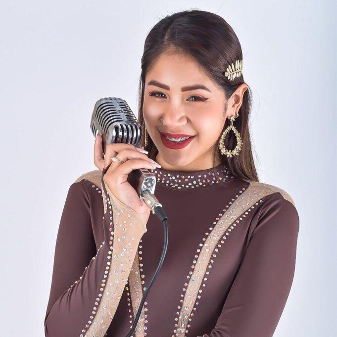 Chinita de la Salsa’ está de vuelta: Cual Ave Fénix Vanessa Soto reaparece en los escenarios tras atentado de parte de sicarios