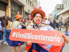 Pasacalle por Bicentenario dela Batalla de Junín en Centro de Lima