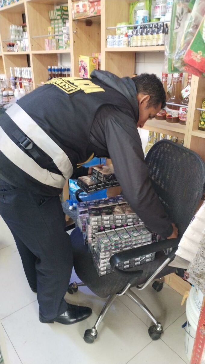 Descubren gran cantidad de cigarrillos adulterados en mercado y negocios de Ate