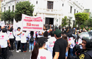 Se burlan de microempresarios