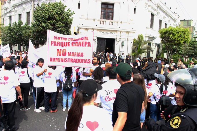 Se burlan de microempresarios