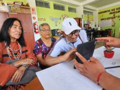 Pensión 65: usuarios aprenden a leer y escribir a través de la alfabetización digital