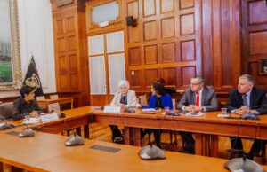 Congresista Norma Yarrow se reunió con directores de Cedro y Pensión 65