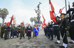 Dina Boluarte en aniversario de la Batalla de Arica: «Mi gobierno continúa legado de Bolognesi»