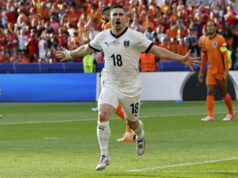 Austria le ganó a Países Bajos 3-2 y clasificó primero en su grupo y Francia quedó segundo