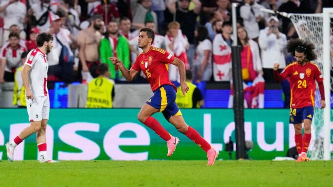España avanzó a paso firme a los Cuartos de Final al golear a Georgia 4-1