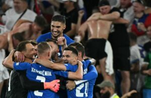 Inglaterra y Eslovenia empataron 0-0 y junto a Polonia pasaron a Octavos de Final