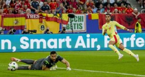 España le ganó a Albania y clasificó como primero a Octavos de Final