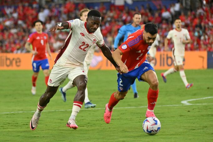 Canadá se clasificó a los Cuartos de Final con empate 0-0 ante Chile