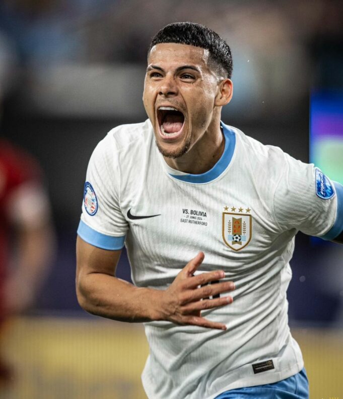 Uruguay goleó a Bolivia 5-0 y se clasificó a Cuartos de Final de la Copa América