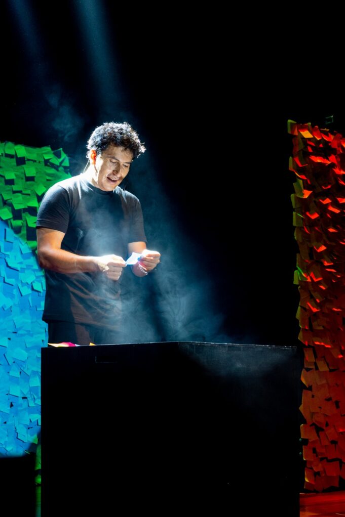 Armando Machuca vuelve a los escenarios con unipersonal de impro “Desarmando”