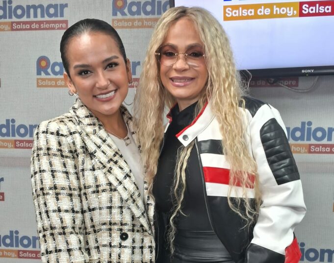 Daniela Darcourt y Miriam Cruz el encuentro esperado