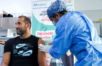 Alianza Lima se suma a campaña de vacunación de EsSalud contra la influenza