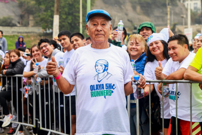 Abuelito de 100 años, mamita que sobrevivió a tres infartos y Spiderman compitieron en el Olaya Runner 5K de Chorrillos