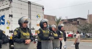 Desalojan mecánicas y car wash de vía pública en San Martín de Porres