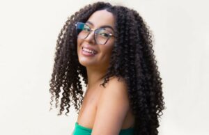 Primera cantante de reparto peruano la rompe en las redes sociales con el tema: «Partido en dos»(VIDEO)