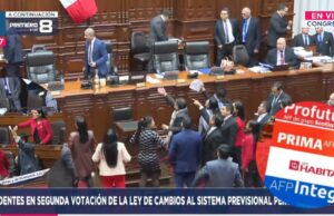 Congreso aprueba reforma de pensiones que bloquea futuros retiros de AFP