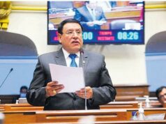 Alejandro Soto promulga ley que beneficia a personal CAS del sector salud