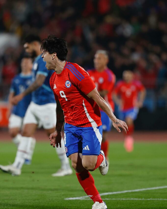Chile goleó a Paraguay 3-0 y viaja el domingo motivado a Estados Unidos para la Copa América