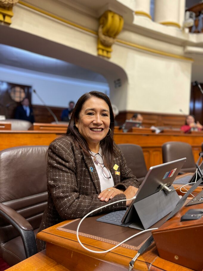 Buscan proteger a trabajadores con cáncer frente a despidos arbitrarios