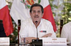 Expareja de exministro Jorge Chávez Cresta lo denuncia por maltrato físico y psicológico