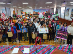 Cusco: ministra Teresa Hernández entregó asistencia económica a niñas, niños y adolescentes en orfandad