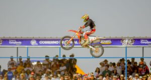 La ciudad de Piura vibró con competencia de Motocross en el circuito «Arena Piura»