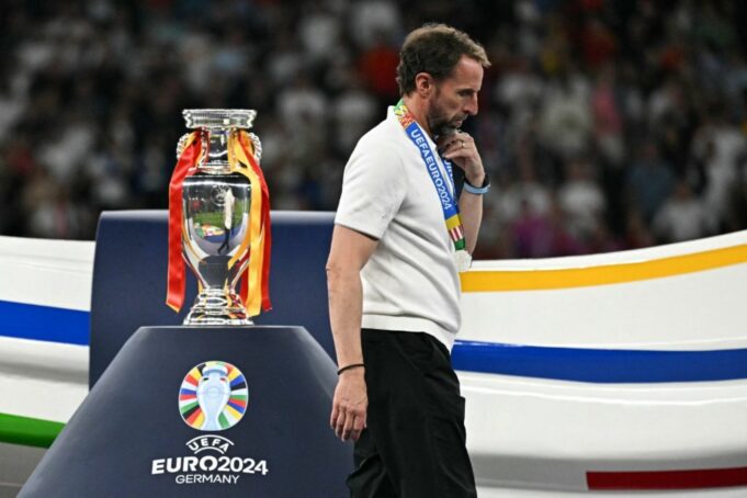 Gareth Southgate renunció a seguir de técnico de Inglaterra tras no ganar la Eurocopa