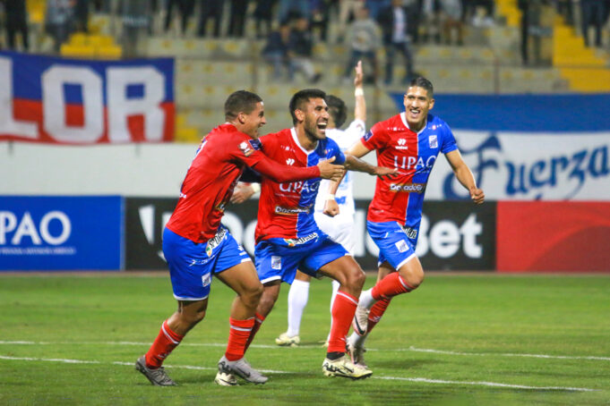 Carlos Mannucci frenó al líder ADT ganándole por 3-2 en Trujillo