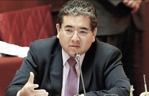 Nelson Shack no cumplía con requisitos para ser contralor