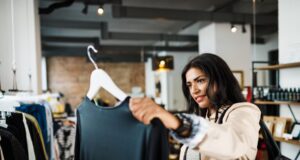 Kantar: 1.2 millones de hogares peruanos volvieron a comprar ropa y calzado en el primer trimestre del 2024