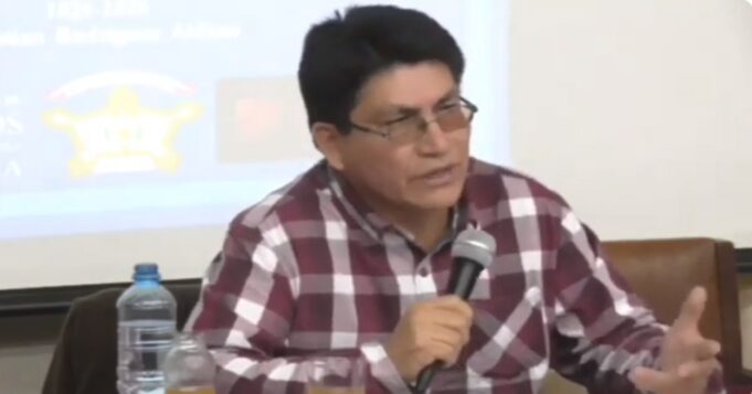 Condenan a seis de cárcel a historiador por tocamientos indebidos a una menor de edad