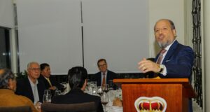 Partido Popular Cristiano:peruanos independientes en cena de confraternidad