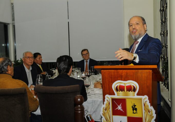 Partido Popular Cristiano:peruanos independientes en cena de confraternidad