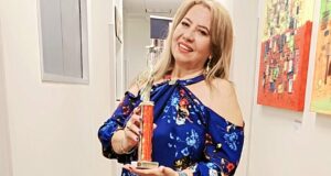 Carmen Polo: Hija mayor de Augusto Polo Campos lanza canción «Es puro Perú» en EEUU(VIDEO)