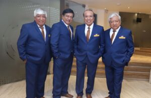 Agua marina se cobra revancha por el Día del Amigo