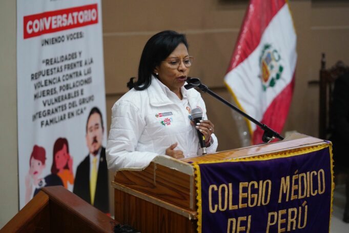 Ica: ministra Hernández resalta importancia de prevenir la violencia contra la mujer y el grupo familiar