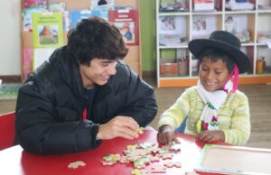 Innovación Educativa: Colegios potencian en adolescentes una mayor comprensión del entorno fuera del aula